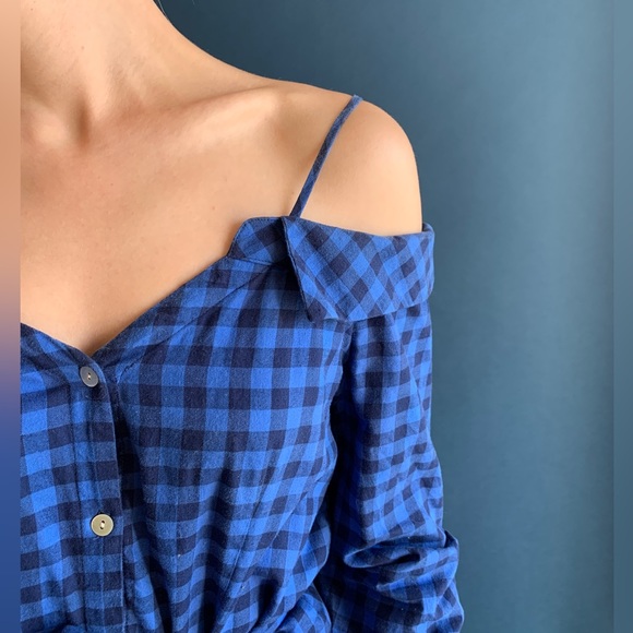 Anthropologie Beautiful Blue off-the-shoulder dress by Guest Editor brand - Picture 8 of 11